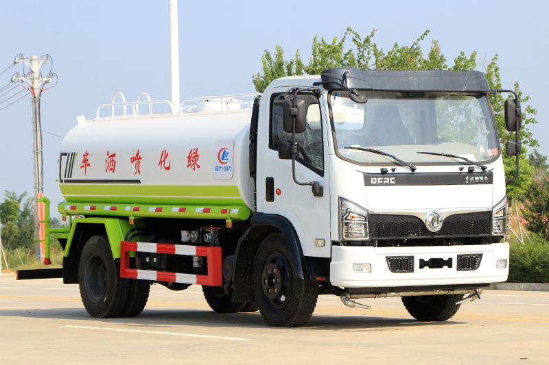 國(guó)六大福瑞卡 9.2噸 灑水車(chē)