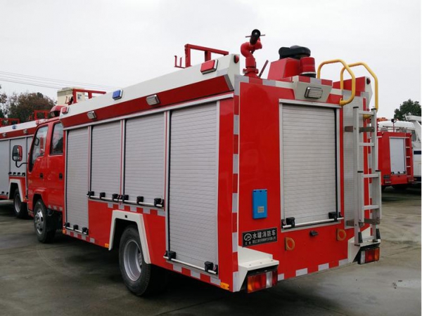 國六五十鈴水罐消防車3噸