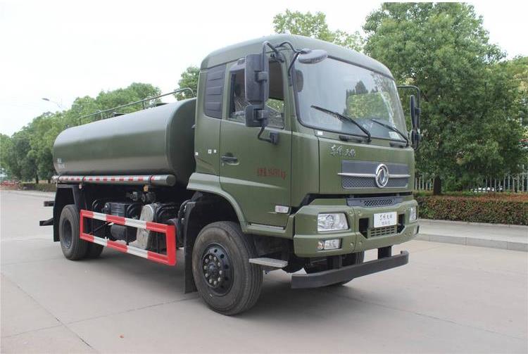 東風四驅(qū)消防灑水車